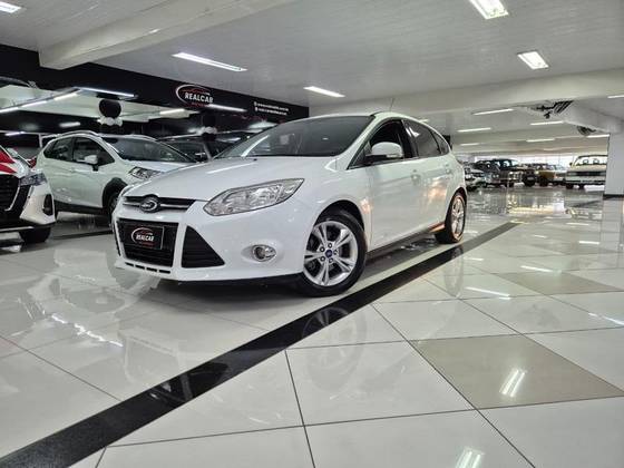 FORD FOCUS 1.6 S 16V FLEX 4P POWERSHIFT FORD FOCUS 1.6 S 16V FLEX 4P POWERSHIFT